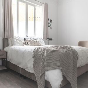 Habitación Estándar con Cama Queen